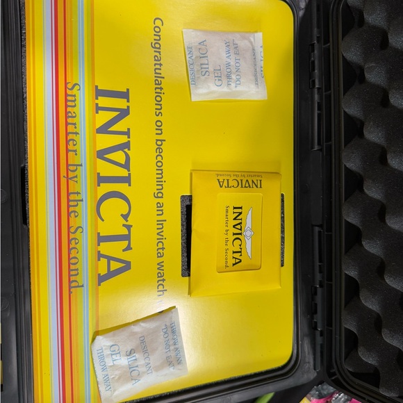 Invicta 8 Slot Dive Impact Case - Picture 4 of 8